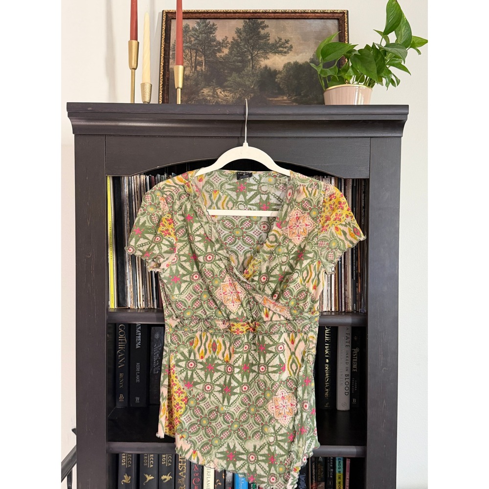 Tribal V-Neck Top M Green Geometric Boho Ruffle Cap Sleeve